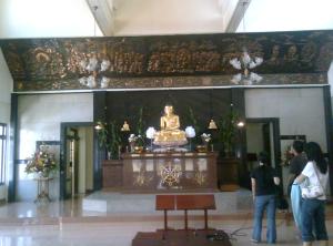 Altar di ruang Dhammasala